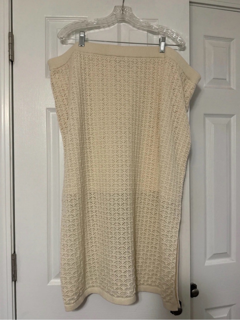 A New Day open-weave crochet midi skirt. Size US 3X.